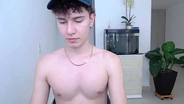 adrian morelly online show from 12-19-24, 07:40