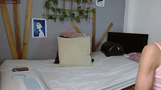 fem boyxx online show from 02-12-25, 03:16