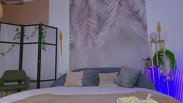 Marie Diaze online show from 07-25-26, 05:16