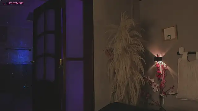 lua ferch   online show from 01-05-25, 04:27