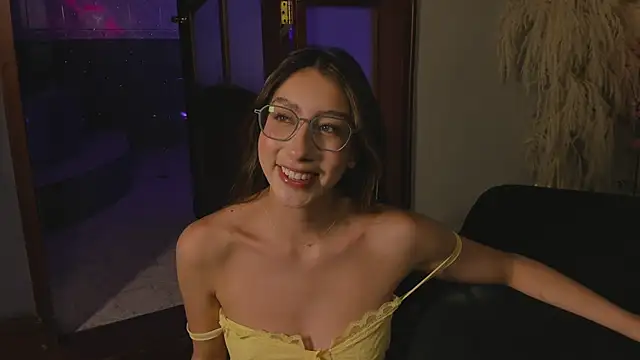 lua ferch   online show from 02-01-25, 06:40