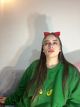 Natalia Suarez online show from 11-08-25, 02:34