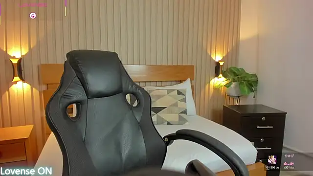 nataly rodri online show from 11-28-25, 02:14