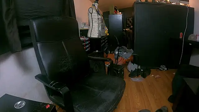 Snapshot of leanjamesdean chatting on 10-02-25, 11:12 leanjamesdean online show from 10-02-25, 11:12