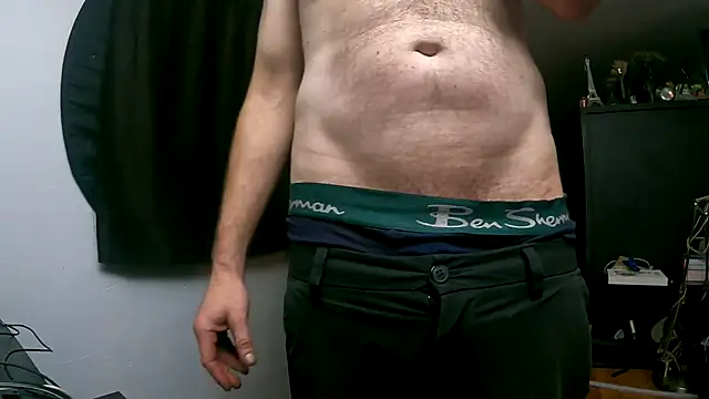 Snapshot of leanjamesdean chatting on 10-18-25, 06:16 leanjamesdean online show from 10-18-25, 06:16