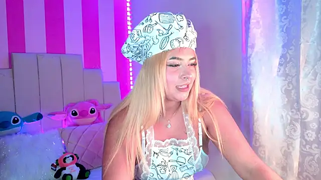 Snapshot of AliiceBrown_ chatting on 10-26-25, 05:46 AliiceBrown online show from 10-26-25, 05:46