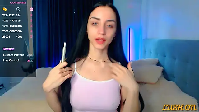 Snapshot of Kemi__Jordan chatting on 03-12-25, 09:34 Kemi Jordan online show from 03-12-25, 09:34