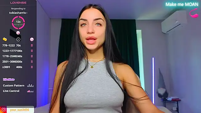 Snapshot of Kemi__Jordan chatting on 09-15-25, 09:20 Kemi Jordan online show from 09-15-25, 09:20