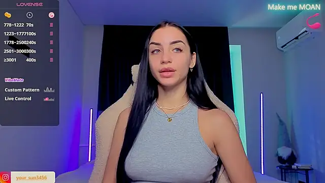 Snapshot of Kemi__Jordan chatting on 09-24-25, 07:33 Kemi Jordan online show from 09-24-25, 07:33