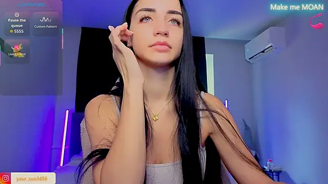 Snapshot of Kemi__Jordan chatting on 10-24-25, 09:06 Kemi Jordan online show from 10-24-25, 09:06