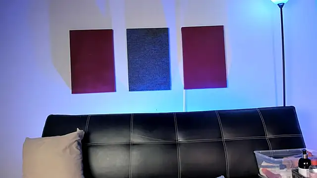 Snapshot of Samara_Kim chatting on 02-06-25, 09:28 Samara Kim online show from 02-06-25, 09:28