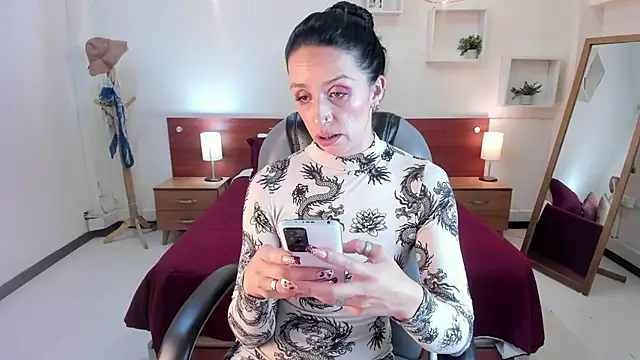 Kristen Garner online show from 02-02-25, 12:19