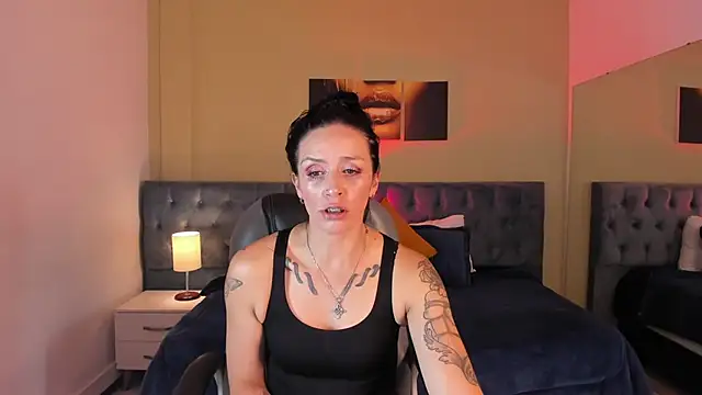 Kristen Garner online show from 03-19-25, 09:05