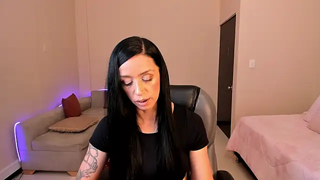 Kristen Garner online show from 05-30-26, 08:17