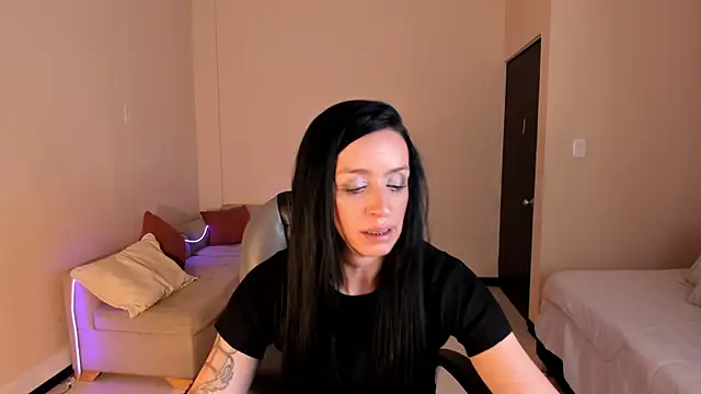 Kristen Garner online show from 07-28-26, 07:26