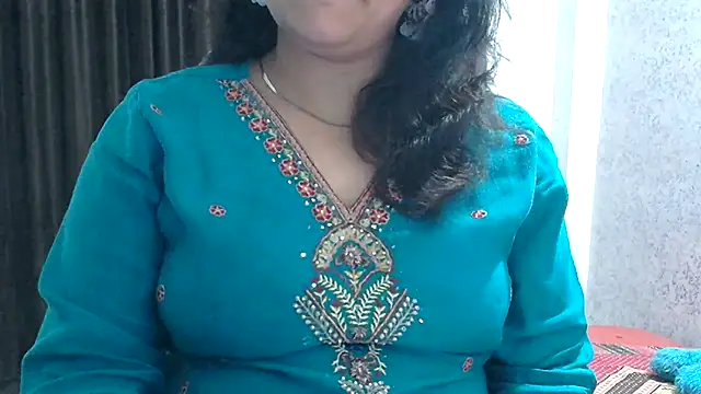 Maria 55 online show from 04-17-26, 05:43