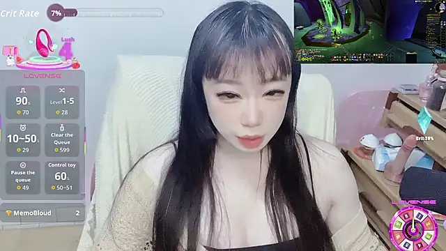 Snapshot of z23002 chatting on 10-10-25, 12:48 z23002 online show from 10-10-25, 12:48