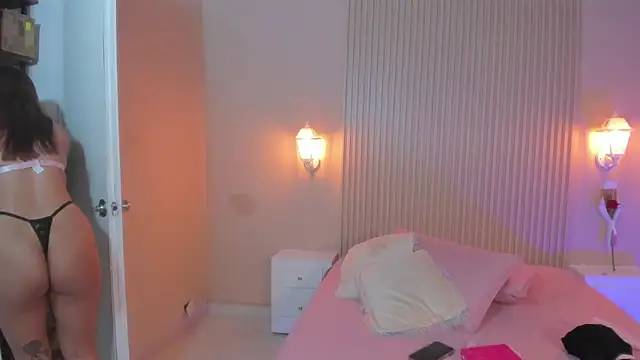 EmilyEvans7 online show from 09-28-25, 07:19