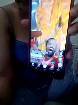 Snapshot of lolo890 chatting on 10-20-25, 01:00 lolo890 online show from 10-20-25, 01:00