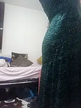 Snapshot of lolo890 chatting on 10-22-25, 06:57 lolo890 online show from 10-22-25, 06:57