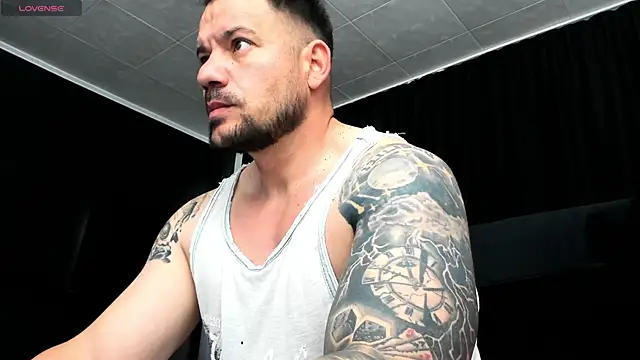 musclemonster31 online show from 10-21-25, 11:55