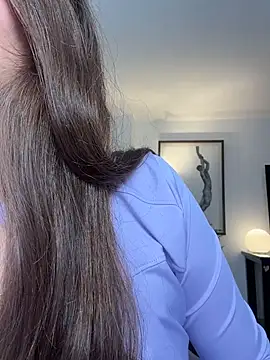 AmelieLaurent  online show from 04-27-26, 04:05