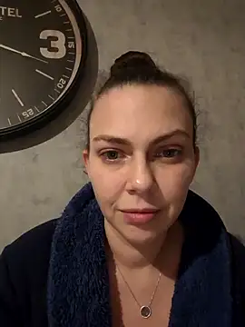 Snapshot of LEAsquirt91 chatting on 02-11-25, 08:20 LEAsquirt91 online show from 02-11-25, 08:20