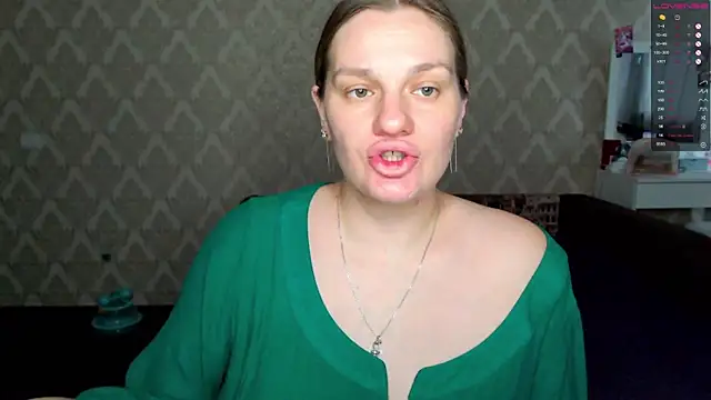 Snapshot of EndlessLustX chatting on 01-20-25, 04:43 EndlessLustX online show from 01-20-25, 04:43