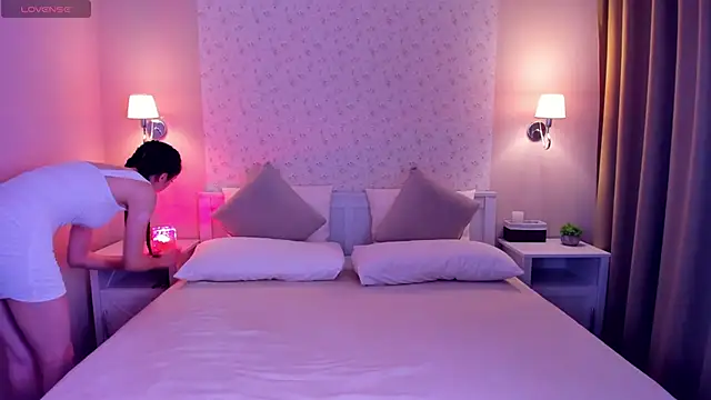 Snapshot of Lexi_Split chatting on 11-23-25, 01:49 Lexi Split online show from 11-23-25, 01:49