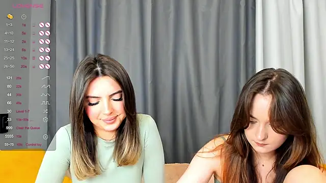 Snapshot of AnnaTeona chatting on 12-14-24, 09:18 AnnaTeona online show from 12-14-24, 09:18