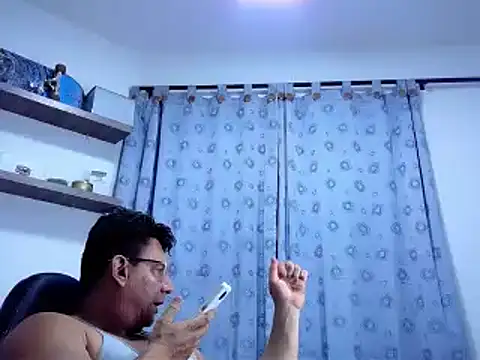 Snapshot of pedropicapi chatting on 03-13-25, 10:32 pedropicapi online show from 03-13-25, 10:32