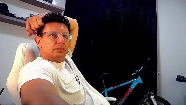 pedropicapi online show from 05-04-26, 01:56