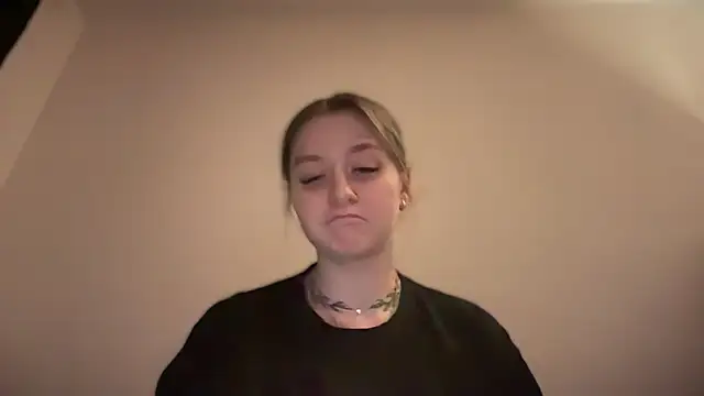 Snapshot of Isabel-Bailey chatting on 01-08-25, 09:34 Isabel-Bailey online show from 01-08-25, 09:34