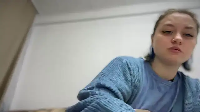 Snapshot of Isabel-Bailey chatting on 10-17-25, 09:06 Isabel-Bailey online show from 10-17-25, 09:06