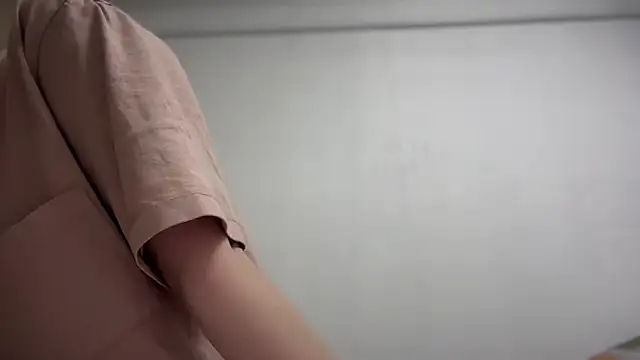 Snapshot of Isabel-Bailey chatting on 10-19-25, 09:04 Isabel-Bailey online show from 10-19-25, 09:04