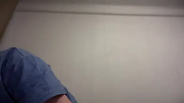 Snapshot of Isabel-Bailey chatting on 10-20-25, 10:10 Isabel-Bailey online show from 10-20-25, 10:10