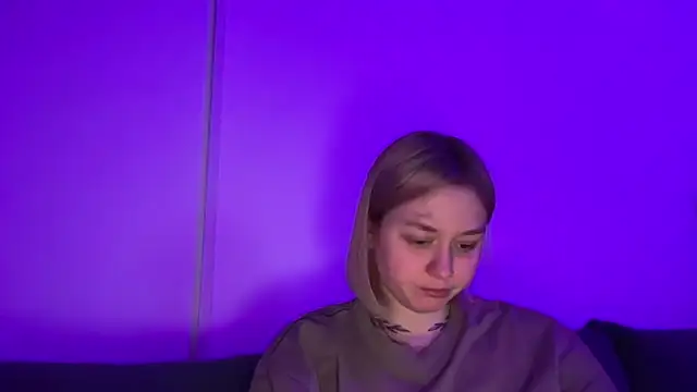 Snapshot of Isabel-Bailey chatting on 02-17-26, 09:10 Isabel-Bailey online show from 02-17-26, 09:10