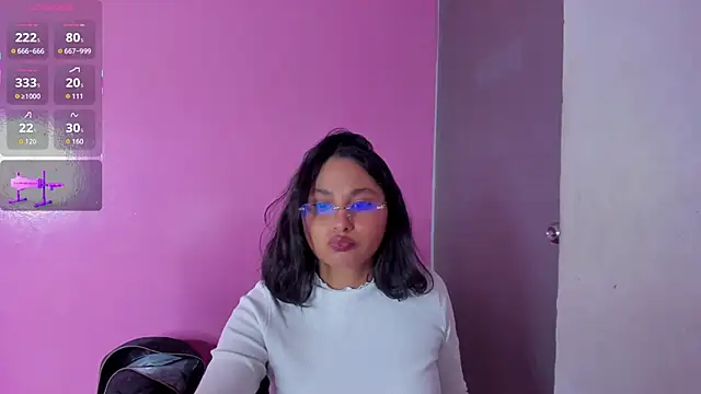 Snapshot of Cuteprincess21 chatting on 09-19-25, 01:18 Cuteprincess21 online show from 09-19-25, 01:18