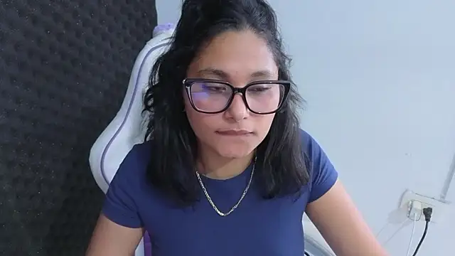 Snapshot of Cuteprincess21 chatting on 02-07-26, 02:48 Cuteprincess21 online show from 02-07-26, 02:48