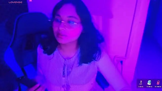 Snapshot of Cuteprincess21 chatting on 02-19-26, 01:45 Cuteprincess21 online show from 02-19-26, 01:45