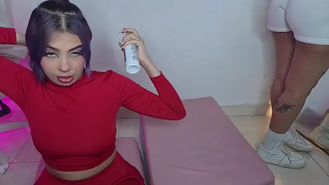 Snapshot of Cuteprincess21 chatting on 06-03-26, 02:36 Cuteprincess21 online show from 06-03-26, 02:36