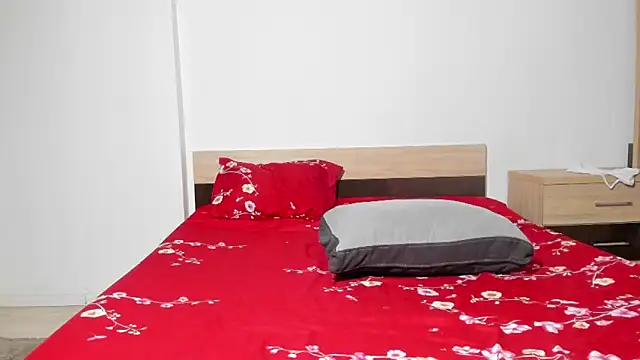 Ellyslimdoll online show from 10-30-25, 02:02