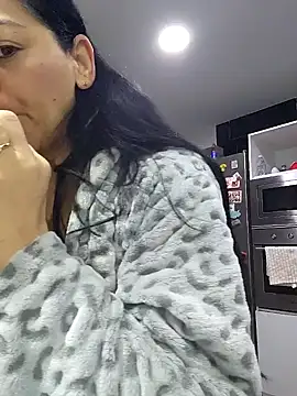 Snapshot of bruneta_sexy23 chatting on 02-08-25, 04:25 bruneta sexy23 online show from 02-08-25, 04:25