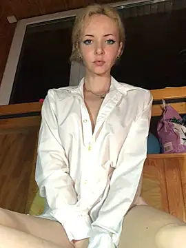 Kristina03 online show from 02-17-25, 10:47