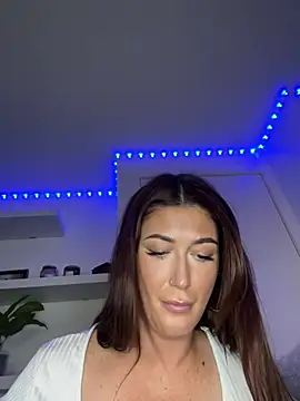 Snapshot of MissyLeeX chatting on 03-21-25, 05:45 MissyLeeX online show from 03-21-25, 05:45