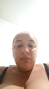 Snapshot of Miss-boobs chatting on 12-04-24, 09:57 Miss-boobs online show from 12-04-24, 09:57