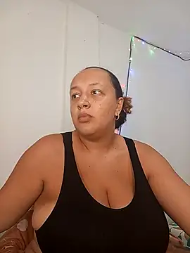 Snapshot of Miss-boobs chatting on 02-27-25, 08:09 Miss-boobs online show from 02-27-25, 08:09