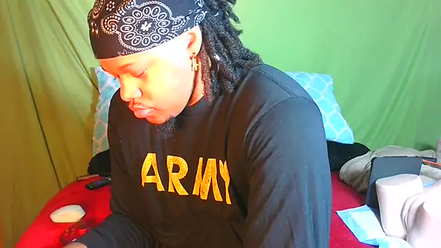 Carolinayoungin online show from 10-21-25, 07:14