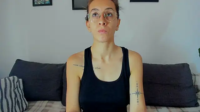 DesireMore90 online show from 11-25-25, 10:26