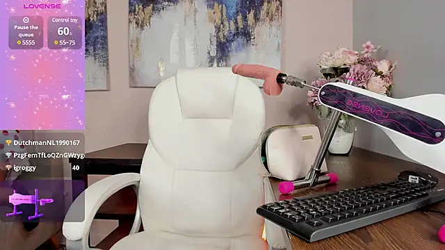 Snapshot of chubby_vanniie_ chatting on 01-19-25, 04:46 chubby vanniie  online show from 01-19-25, 04:46